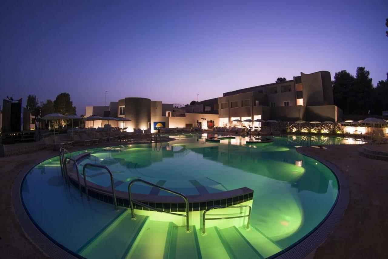 Отель Futura Club Spiagge Bianche Фонтане-Бьянке Экстерьер фото