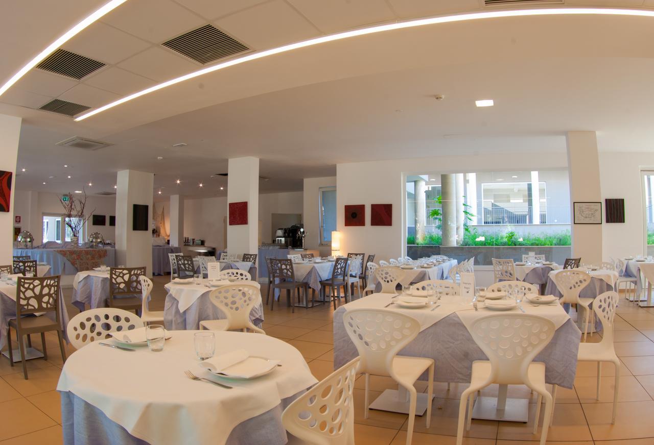Отель Futura Club Spiagge Bianche Фонтане-Бьянке Экстерьер фото