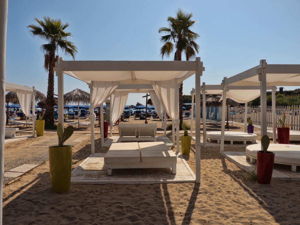 Отель Futura Club Spiagge Bianche Фонтане-Бьянке Экстерьер фото